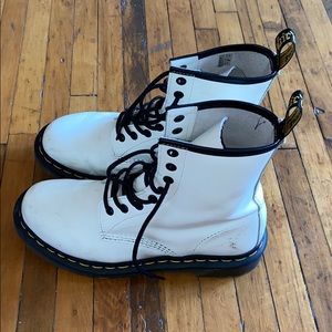 Size 8 women’s Dr. Martens. Slightly worn.